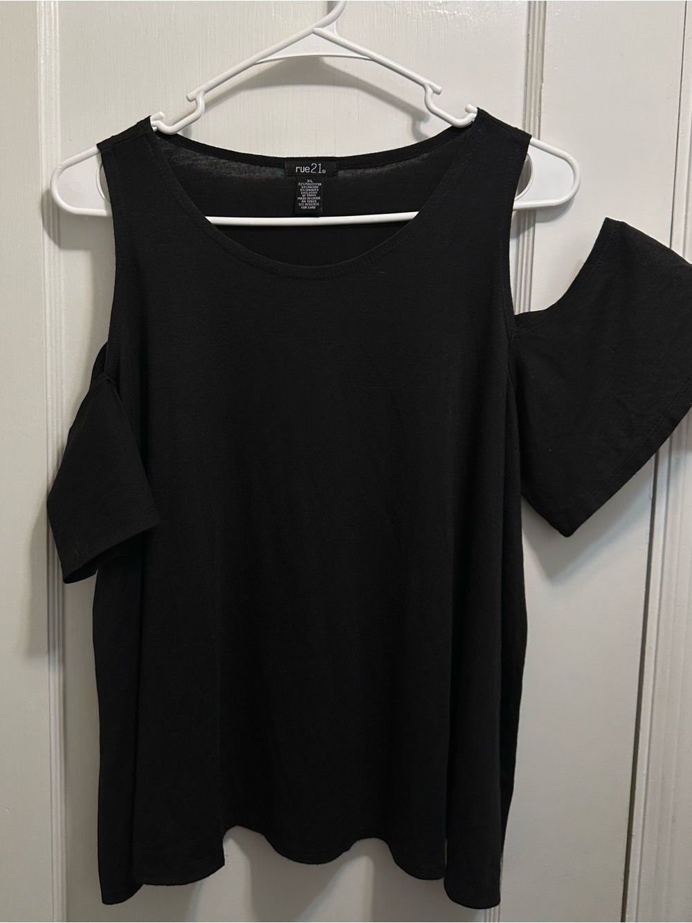 rue21: XL Black Cold-Shoulder Women's Top